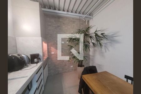 Casa à venda com 3 quartos, 146m² em Jardim Teresa, São Paulo