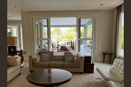 Casa à venda com 6 quartos, 831m² em Alphaville Empresarial, Barueri