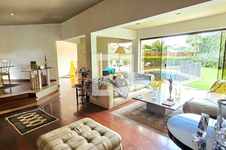 Casa à venda com 5 quartos, 530m² em Morumbi, São Paulo