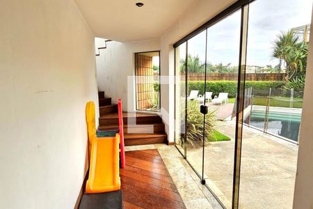 Casa à venda com 5 quartos, 530m² em Morumbi, São Paulo