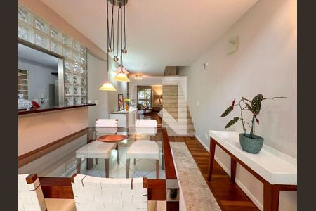 Casa à venda com 2 quartos, 180m² em Brooklin, São Paulo