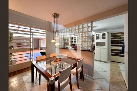 Casa à venda com 2 quartos, 180m² em Brooklin, São Paulo