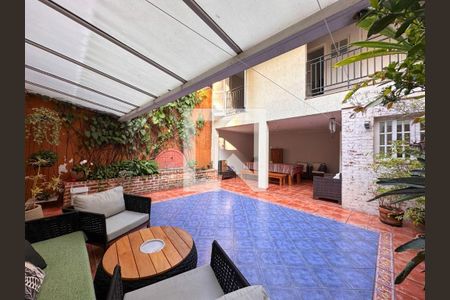 Casa à venda com 2 quartos, 180m² em Brooklin, São Paulo