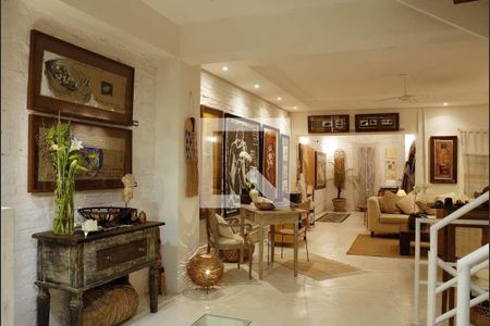 Casa à venda com 3 quartos, 325m² em Sumaré, São Paulo