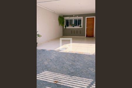 Casa à venda com 3 quartos, 210m² em Vila Santa Isabel, São Paulo
