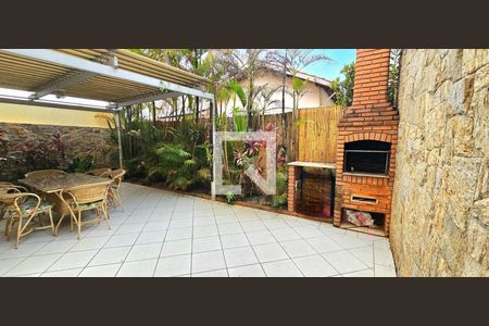 Casa à venda com 4 quartos, 218m² em Jardim Ampliacao, São Paulo