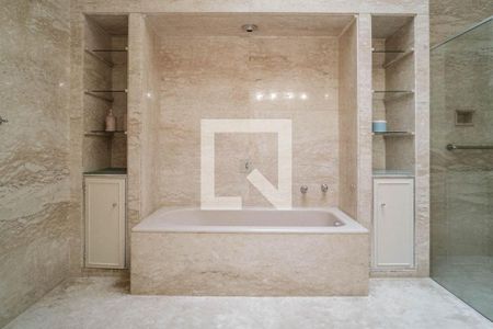 Casa à venda com 4 quartos, 431m² em Jardins, São Paulo