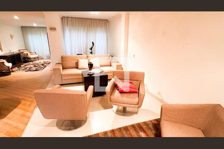 Casa à venda com 3 quartos, 195m² em Aclimação, São Paulo