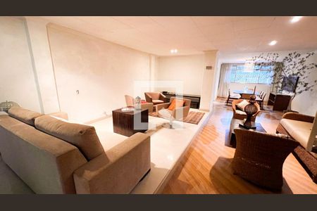 Casa à venda com 3 quartos, 195m² em Aclimação, São Paulo