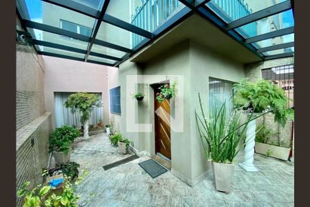 Casa à venda com 3 quartos, 195m² em Aclimação, São Paulo