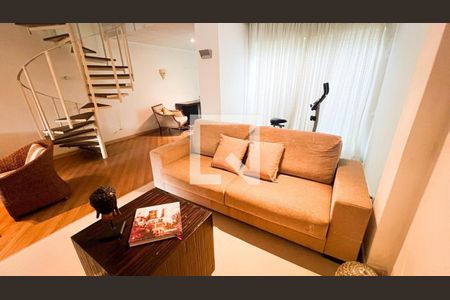 Casa à venda com 3 quartos, 195m² em Aclimação, São Paulo