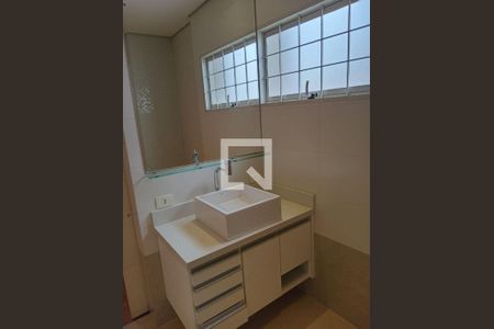 Casa à venda com 3 quartos, 190m² em Mirandópolis, São Paulo