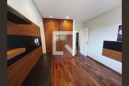 Casa para alugar com 4 quartos, 560m² em Vila Sonia, São Paulo