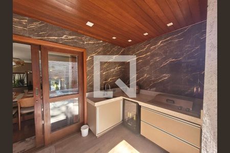 Casa à venda com 3 quartos, 320m² em Residencial Dez (Alphaville), Santana de Parnaíba