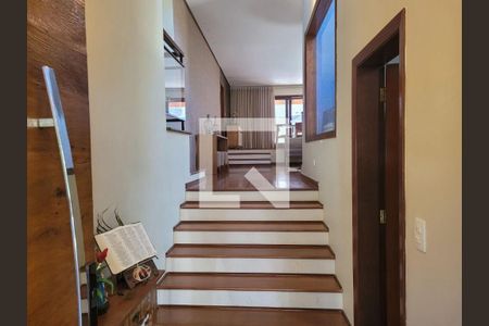 Casa para alugar com 3 quartos, 320m² em Residencial Dez (Alphaville), Santana de Parnaíba