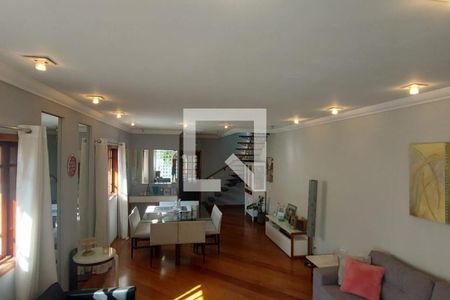 Casa à venda com 4 quartos, 286m² em Vila Deodoro, São Paulo