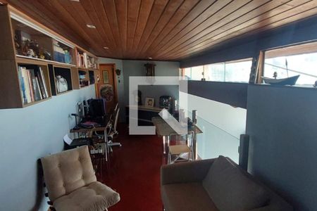 Casa à venda com 4 quartos, 286m² em Vila Deodoro, São Paulo