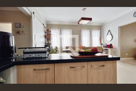 Casa à venda com 3 quartos, 250m² em Limoeiro, São Paulo
