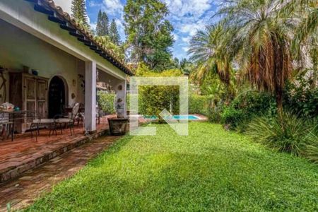 Casa à venda com 3 quartos, 337m² em Morumbi, São Paulo