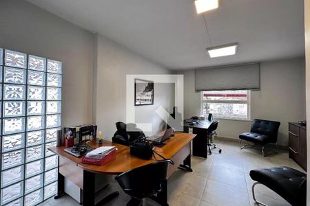 Casa à venda com 4 quartos, 250m² em Campo Belo, São Paulo