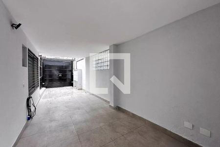 Casa à venda com 4 quartos, 250m² em Campo Belo, São Paulo