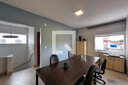 Casa à venda com 4 quartos, 250m² em Campo Belo, São Paulo