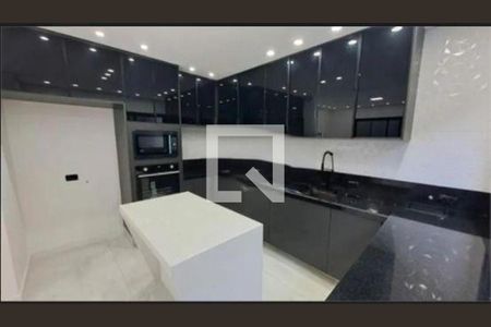 Casa à venda com 3 quartos, 186m² em Planalto Paulista, São Paulo