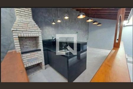 Casa à venda com 3 quartos, 186m² em Planalto Paulista, São Paulo