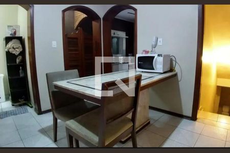 Casa à venda com 3 quartos, 198m² em Jardim Angela (zona Leste), São Paulo