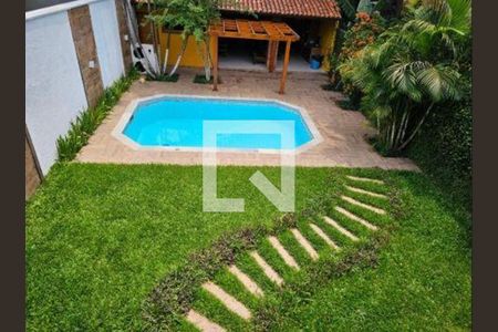 Casa à venda com 5 quartos, 330m² em Caxingui, São Paulo