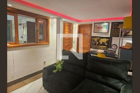 Casa à venda com 5 quartos, 330m² em Caxingui, São Paulo