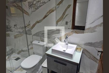 Casa à venda com 5 quartos, 330m² em Caxingui, São Paulo