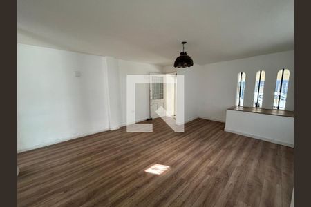 Casa à venda com 3 quartos, 155m² em Vila Mariana, São Paulo