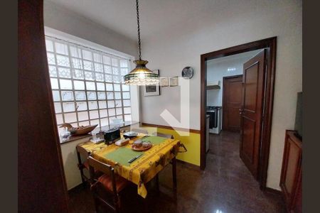 Casa à venda com 3 quartos, 360m² em Jardim Leonor, São Paulo