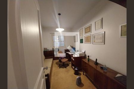 Casa à venda com 3 quartos, 360m² em Jardim Leonor, São Paulo