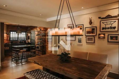Casa à venda com 3 quartos, 200m² em Alphaville, Santana de Parnaíba