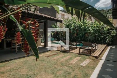 Casa à venda com 3 quartos, 200m² em Alphaville, Santana de Parnaíba