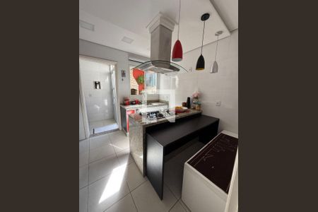 Casa à venda com 4 quartos, 148m² em Jardim Monte Kemel, São Paulo