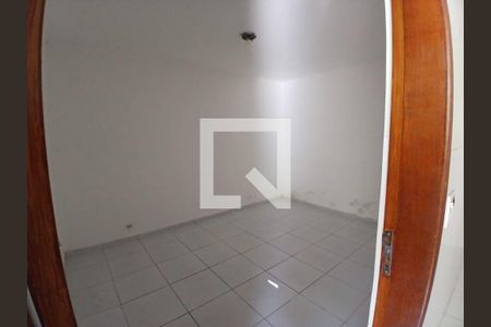 Casa à venda com 2 quartos, 200m² em Fundação, São Caetano do Sul