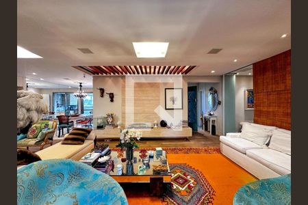 Apartamento à venda com 3 quartos, 250m² em Vila Suzana, São Paulo