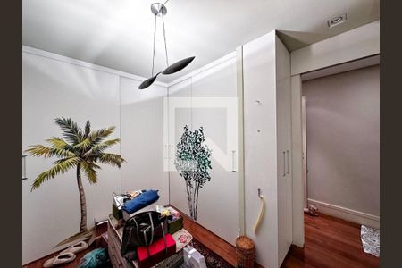 Apartamento à venda com 3 quartos, 250m² em Vila Suzana, São Paulo