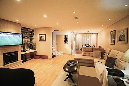 Casa à venda com 4 quartos, 244m² em Vila Andrade, São Paulo