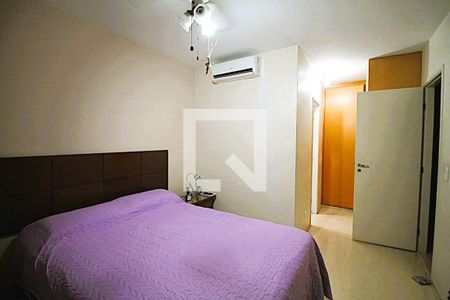 Casa à venda com 4 quartos, 244m² em Vila Andrade, São Paulo