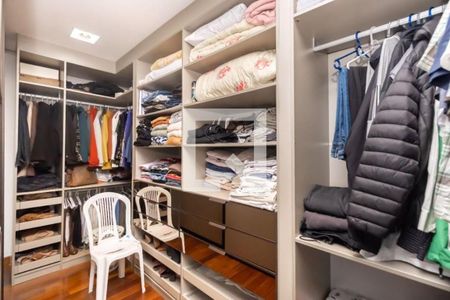 Apartamento à venda com 3 quartos, 209m² em Vila Sonia, São Paulo