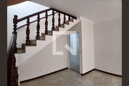 Casa à venda com 3 quartos, 209m² em Cerâmica, São Caetano do Sul