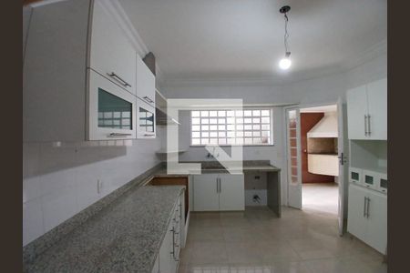 Casa à venda com 3 quartos, 209m² em Cerâmica, São Caetano do Sul