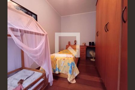 Casa à venda com 3 quartos, 162m² em Vila Carrão, São Paulo