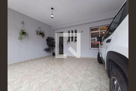 Casa à venda com 3 quartos, 162m² em Vila Carrão, São Paulo