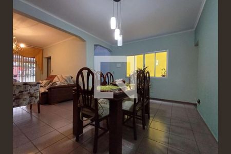 Casa à venda com 3 quartos, 162m² em Vila Carrão, São Paulo