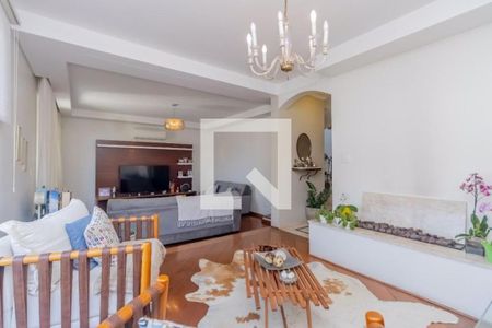 Casa à venda com 3 quartos, 540m² em Cursino, São Paulo